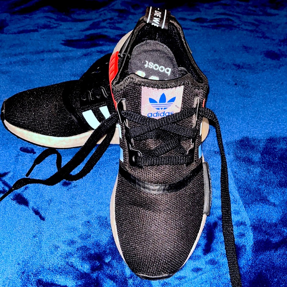 ADIDAS NMD R1 Black/red/white/blue. Unisex sizes W5.5/M6